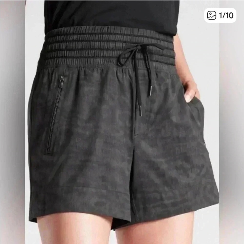 Athleta Camden Printed Shorts